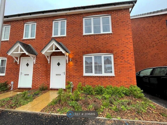 3 Bedroom Semi-Detached House To Rent In Box Place, Wokingham, RG41