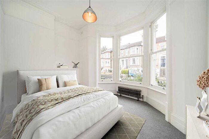 1 Bedroom Flat To Rent In Arbuthnot Road, New Cross, SE14