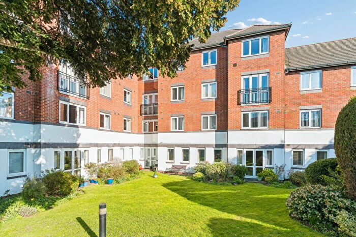 2 Bedroom Retirement Property For Sale In Bedford Road, Hitchin, SG5