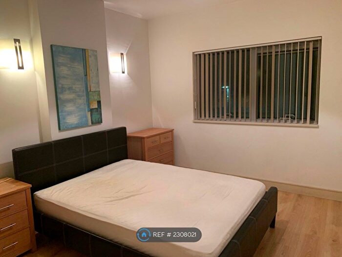 1 Bedroom Flat To Rent In Watson Street, Manchester, M3