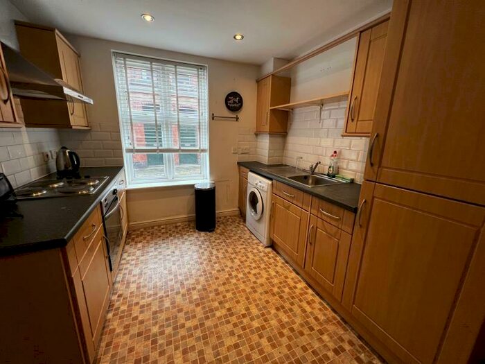 2 Bedroom Apartment To Rent In Barton Street, Castlefield, Manchester, M3
