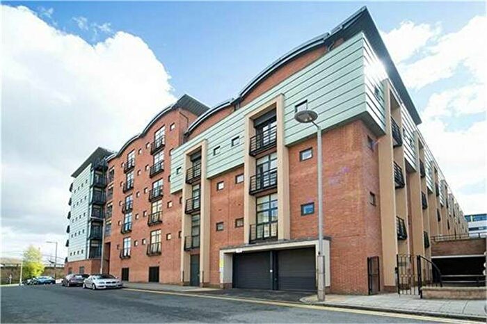 2 Bedroom Apartment To Rent In Curzon Place, Gateshead, Tyne And Wear, NE8
