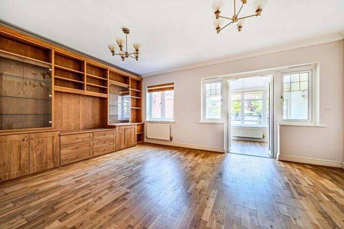 3 Bedroom Semi-Detached House To Rent In Nower Close East Dorking, RH4