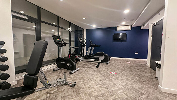1 Bedroom Apartment To Rent In Luxe Tower, London, E1