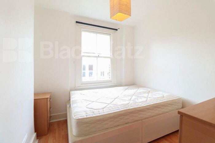 3 Bedroom Flat To Rent In Duckett Road, Finsbury Park, N4