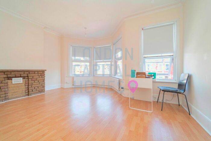 3 Bedroom Terraced House To Rent In Carlingfold Road, London, N15