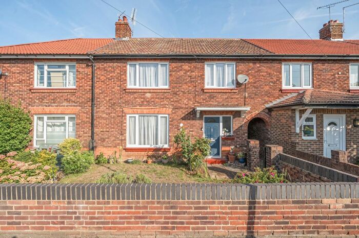 4 Bedroom Terraced House For Sale In Murray Road, Richmond, TW10
