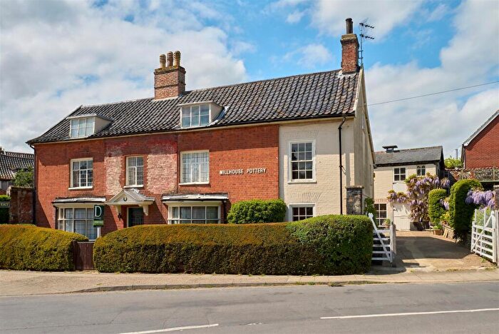 6 Bedroom Detached House For Sale In Station Road, Harleston, IP20