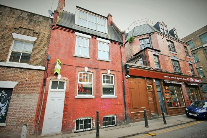 6 Bedroom Town House For Sale In Woodseer Street, E1