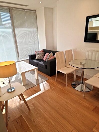 Studio To Rent In Staines Road, Hounslow, TW3