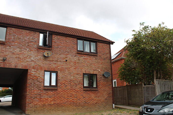 Flat To Rent In Eastern Yeovil, BA21