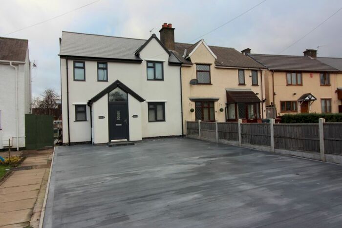 1 Bedroom Flat To Rent In Sandbeds Road, Willenhall, WV12