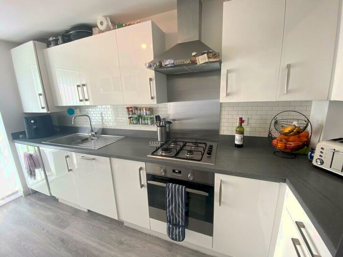 4 Bedroom Terraced House To Rent In Spooner Croft, Birmingham, B5