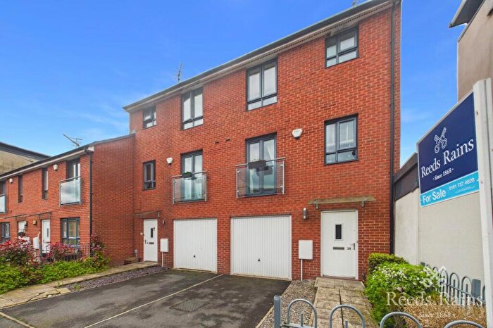 3 Bedroom End Of Terrace House For Sale In Moss Street, Salford, Greater Manchester, M7