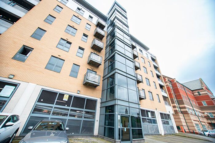 1 Bedroom Flat To Rent In Queens Dock Avenue, Kingston Upon Hull, HU1