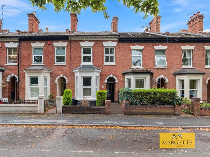 3 Bedroom Terraced House For Sale In Guys Cliffe Terrace, Warwick, CV34