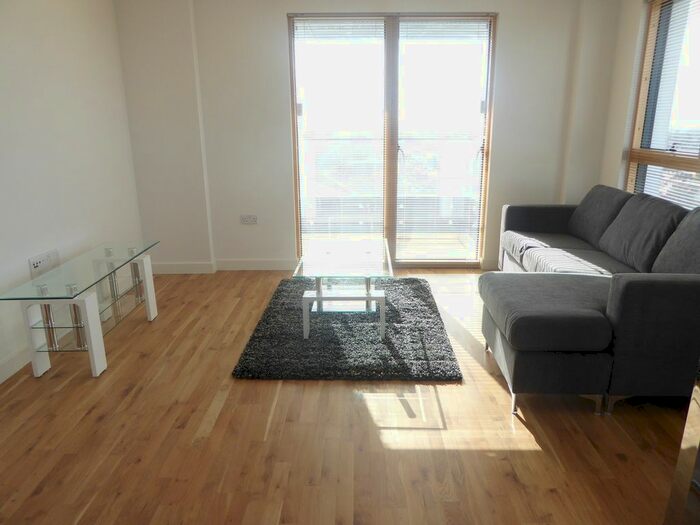1 Bedroom Flat To Rent In Hewitt, Reading, RG1