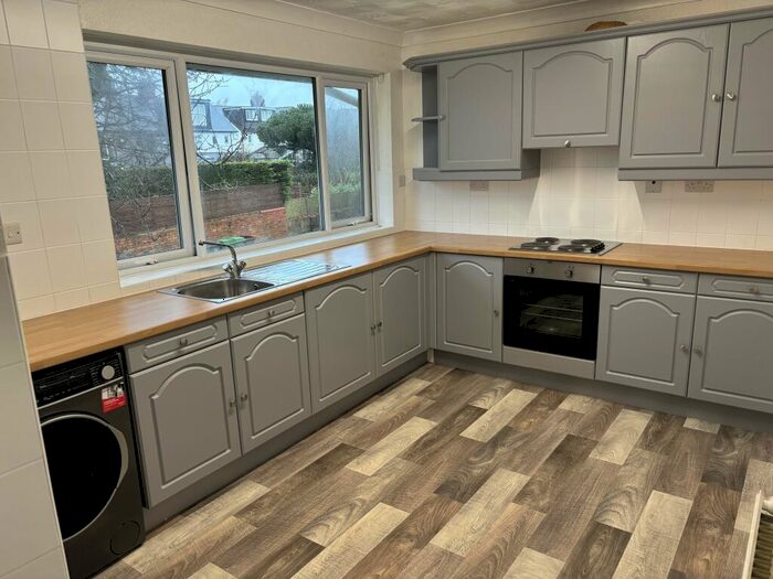 3 Bedroom Flat To Rent In Neyland House, Bishops Close, Cardiff, CF14