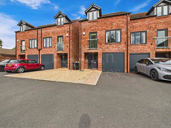 3 Bedroom Semi Detached House To Rent In Brewery Court, Lax Lane, Bewdley, DY12