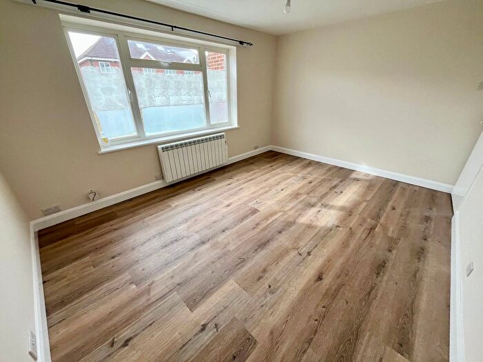 2 Bedroom Maisonette To Rent In Feltham Road, Ashford, TW15