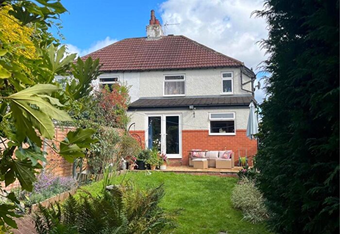 3 Bedroom House For Sale In Upper Sutherland Road, Halifax, HX3