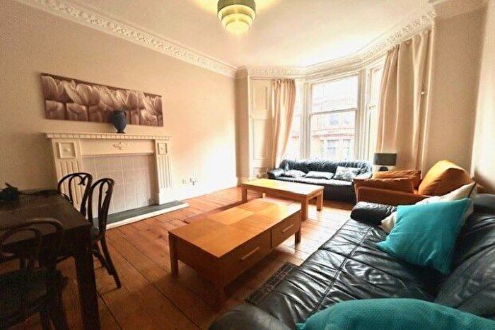 4 Bedroom Flat To Rent In Townhead Terrace, Paisley, PA1