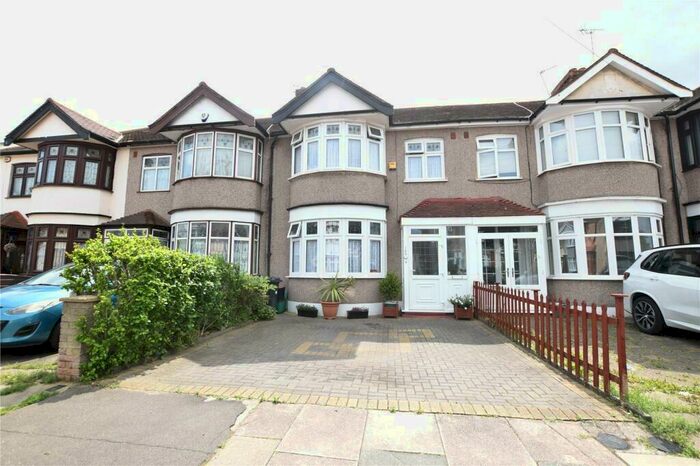 3 Bedroom Terraced House To Rent In Havering Gardens, Chadwell Heath, RM6