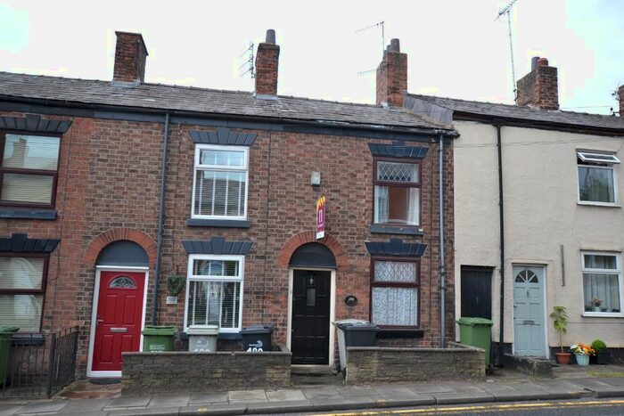 2 Bedroom Terraced House To Rent In Park Lane, Macclesfield, SK11