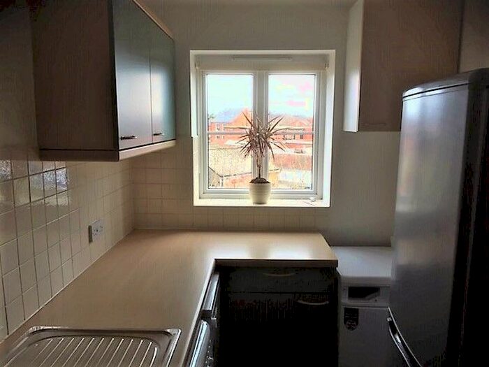 2 Bedroom Flat To Rent In Frances Havergal Close, Leamington Spa, CV31