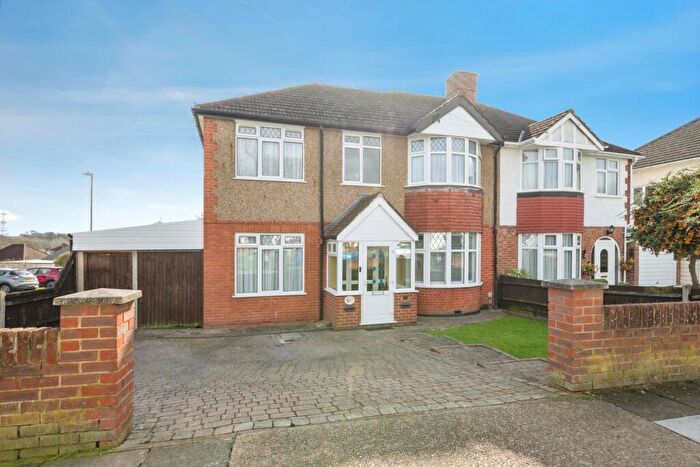 5 Bedroom Semi Detached House For Sale In Raleigh Drive, Surbiton, KT5