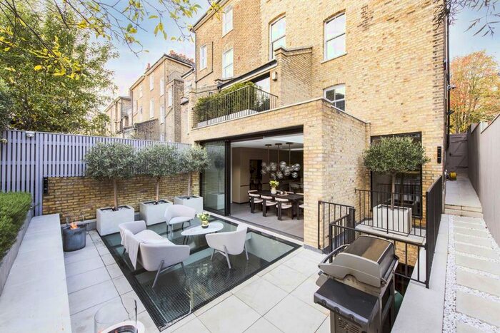 4 Bedroom Property To Rent In Englefield Road, London, N1