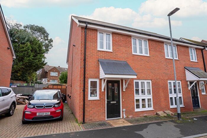 3 Bedroom Semi-Detached House For Sale In Great Clayne Road, Gravesend, Kent, DA12