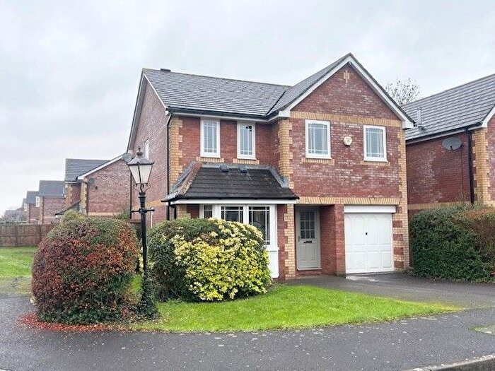 4 Bedroom Property To Rent In Brent Knoll, Highbridge, TA9