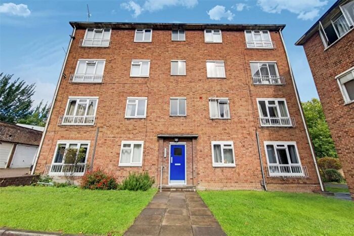 3 Bedroom Flat To Rent In Islington, London, N19