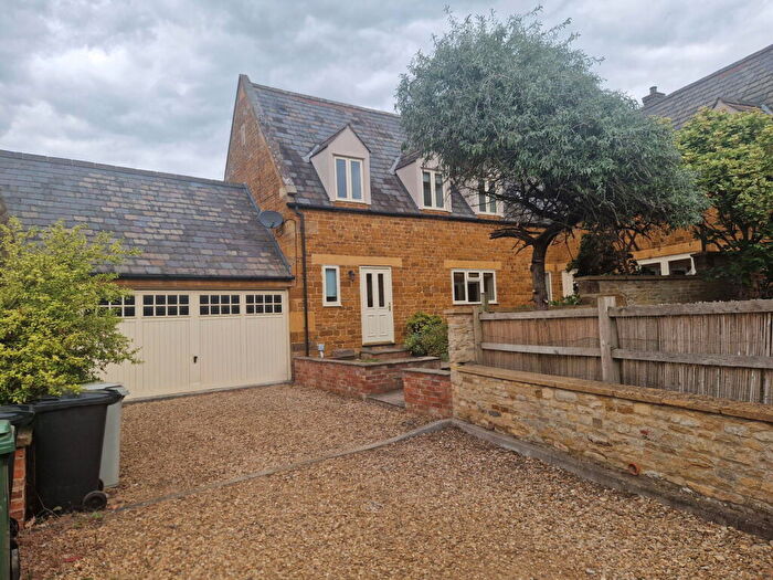 4 Bedroom Barn Conversion To Rent In Stable Yard, Caldecott, Market Harborough, LE16