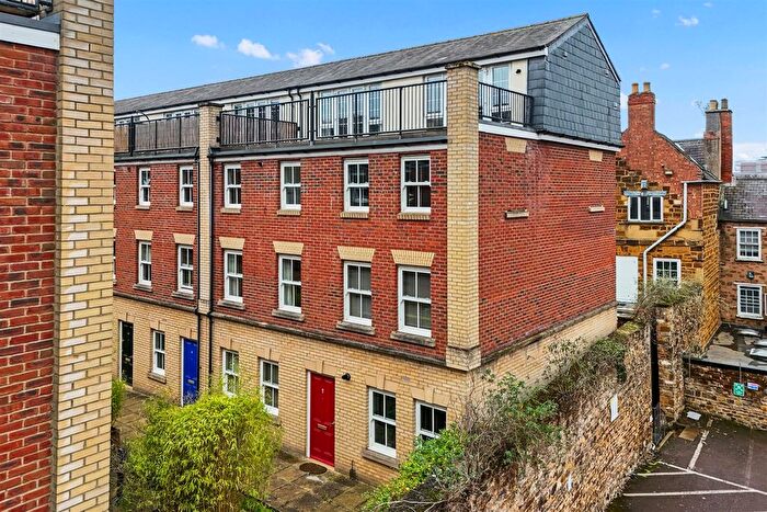 5 Bedroom Town House For Sale In The Viewpoint, Sheep Street, Town Centre, NN1