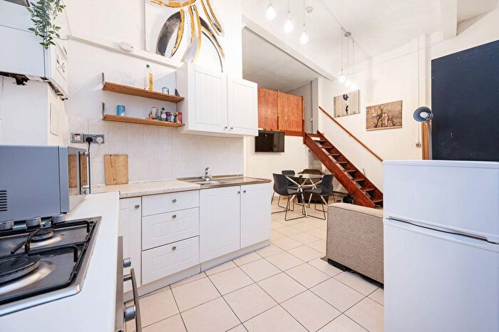 Studio To Rent In Hatton Wall, Clerkenwell, London, EC1N