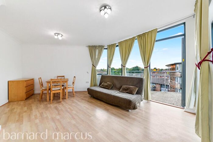 2 Bedroom Apartment To Rent In Lanacre Avenue, NW9