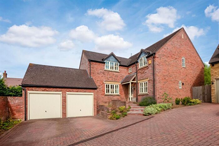 5 Bedroom Detached House For Sale In Basket Hall, Shipston-On-Stour, CV36