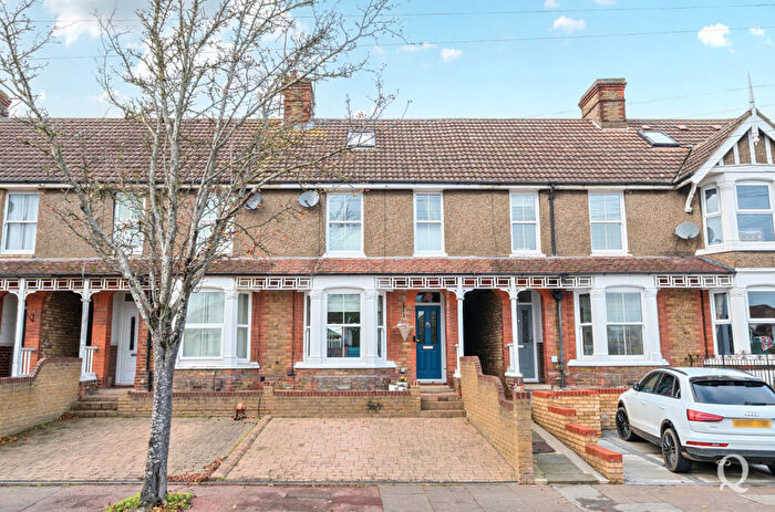 4 Bedroom Terraced House For Sale In Borden Lane, Sittingbourne, Kent, ME10