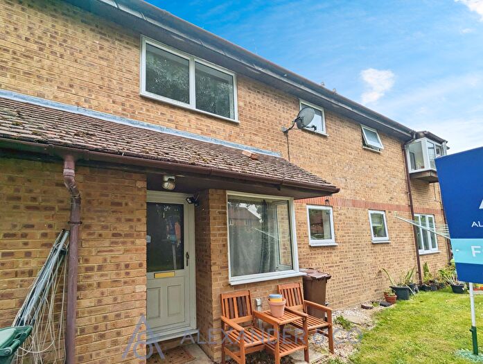 1 Bedroom Terraced House To Rent In Moor Pond Close, Bicester, OX26