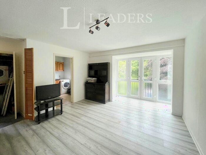 2 Bedroom Apartment To Rent In Regent Court, - Withington Road, Manchester, M16