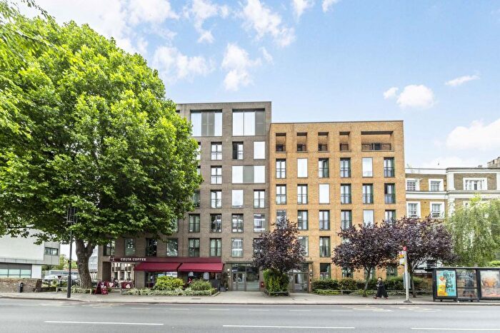 3 Bedroom Flat To Rent In Camden Road, London, NW1