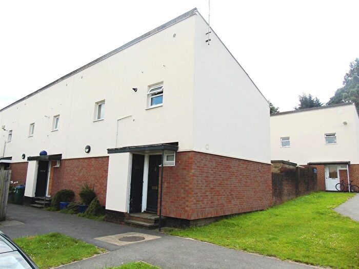 3 Bedroom End Of Terrace House To Rent In Boundary Way, Watford, WD25