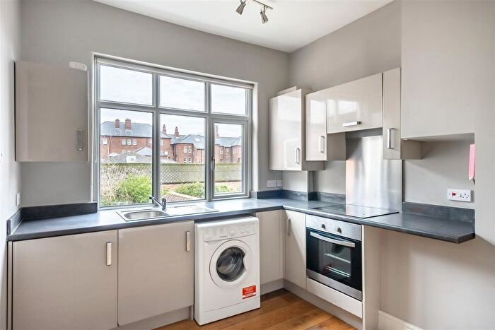 2 Bedroom Flat To Rent In Moorland Road, York, YO10