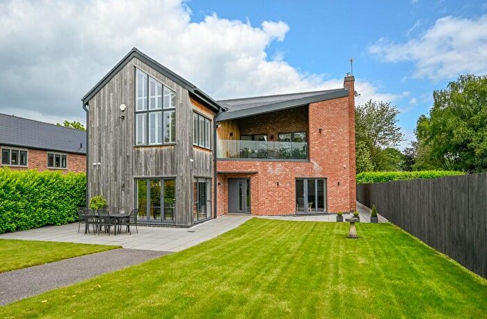 4 Bedroom Detached House For Sale In Broomhills Lane, Repton, DE65