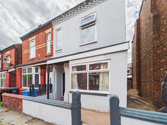 3 Bedroom Semi-Detached House For Sale In Westminster Street, Levenshulme, Manchester, M19