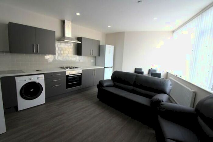 1 Bedroom Terraced House To Rent In Castle Lane Cardiff, CF24