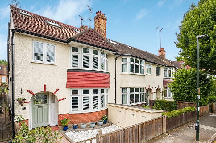 4 Bedroom Semi Detached House For Sale In Strafford Road, Twickenham, TW1