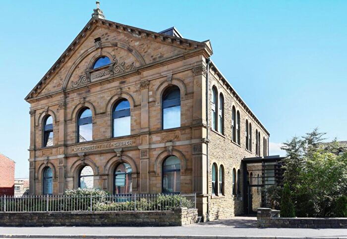 1 Bedroom Flat To Rent In Commercial Street, Morley, LS27